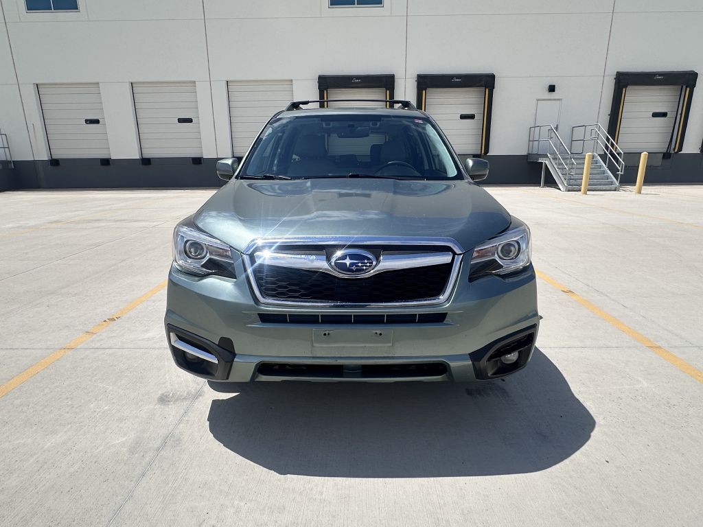 2017 Subaru Forester Image 9