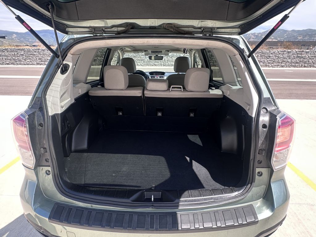 2017 Subaru Forester Image 10