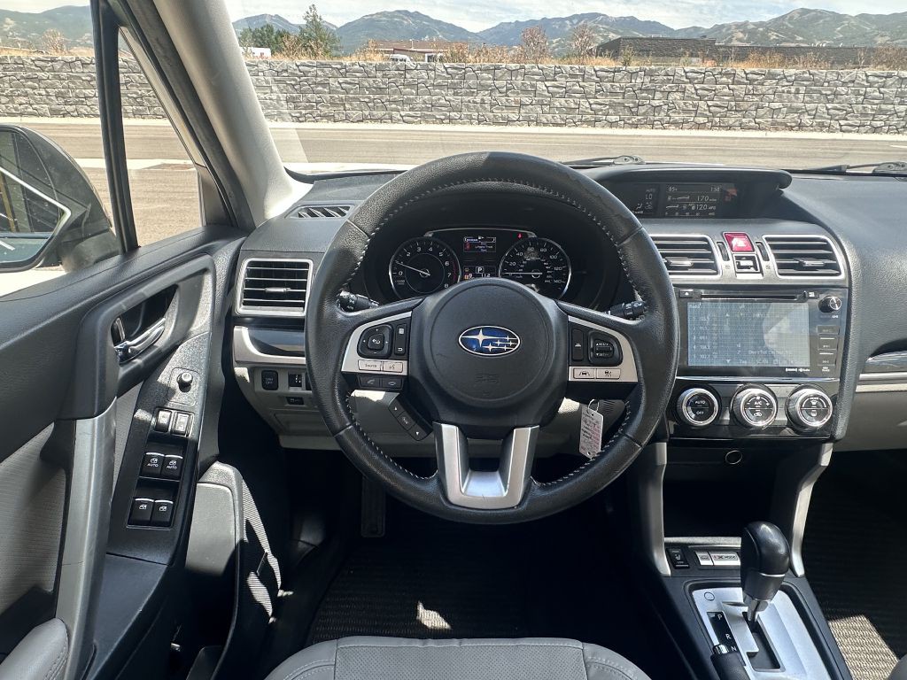 2017 Subaru Forester Image 14