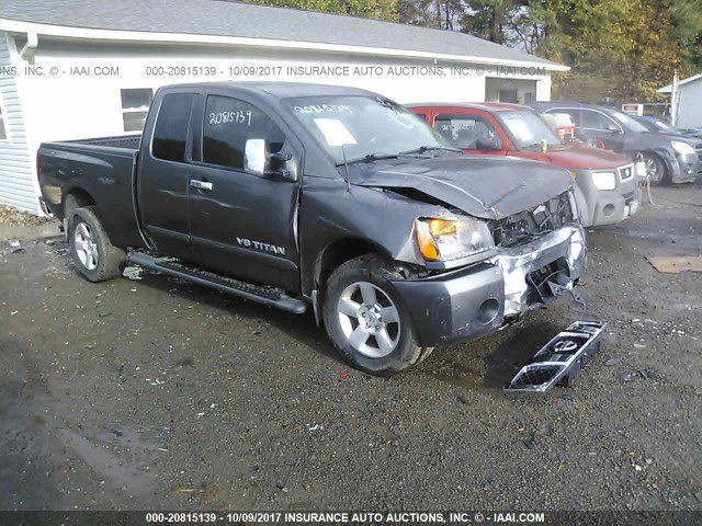 2004 Nissan Titan Image 1