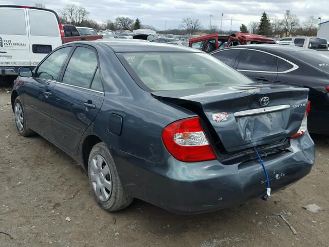 2004 Toyota Camry Image 3