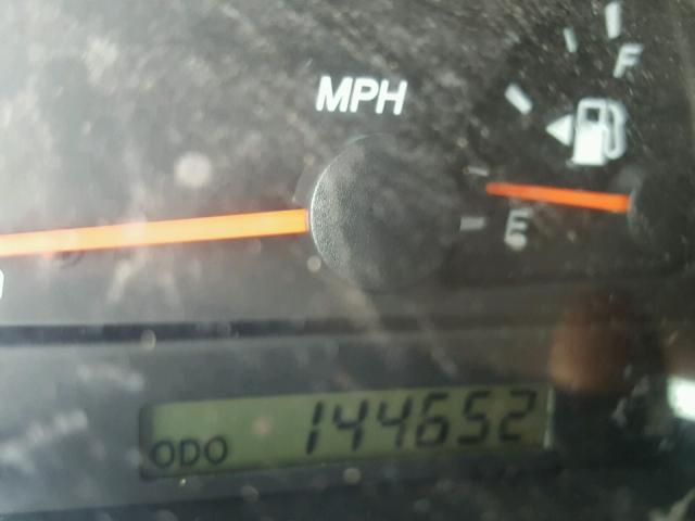 2004 Toyota Camry Image 8