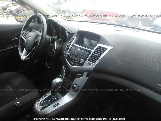 2011 Chevrolet Cruze Image 5
