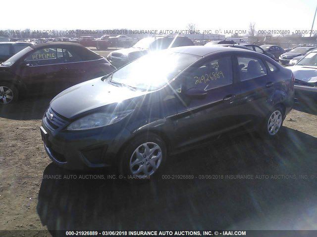 2011 Ford Fiesta Image 2