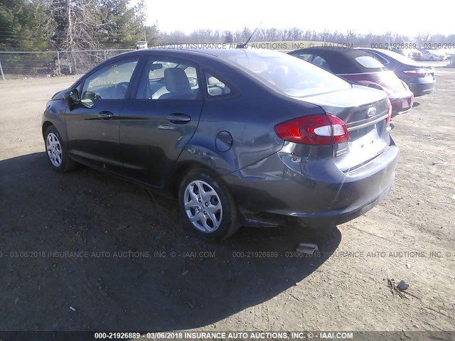 2011 Ford Fiesta Image 3