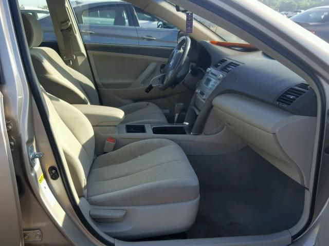 2009 Toyota Camry Image 5