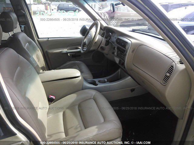 2002 Ford Explorer Image 5