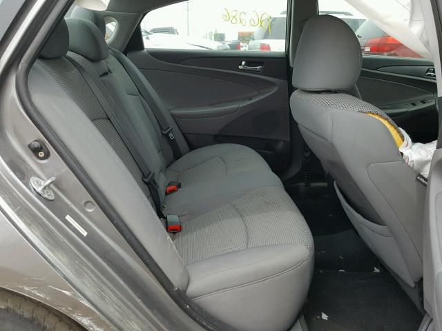 2011 Hyundai Sonata Image 6