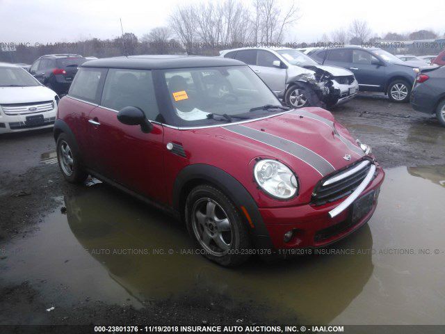 2010 MINI Cooper Image 1