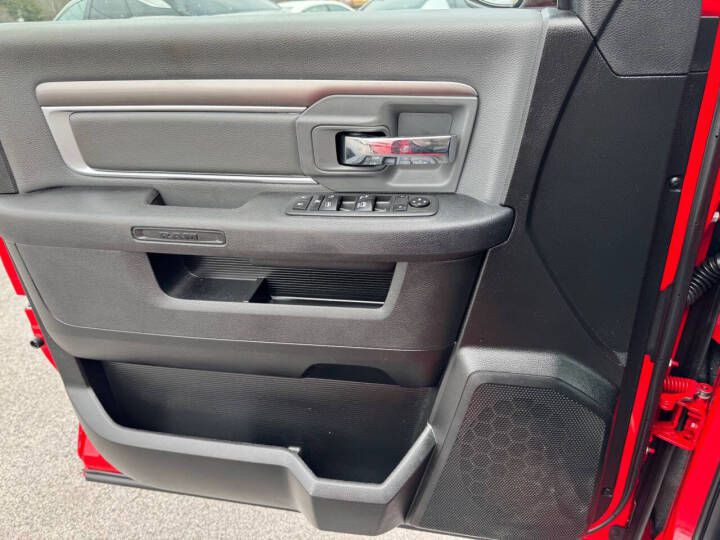 2021 RAM 1500 Image 9