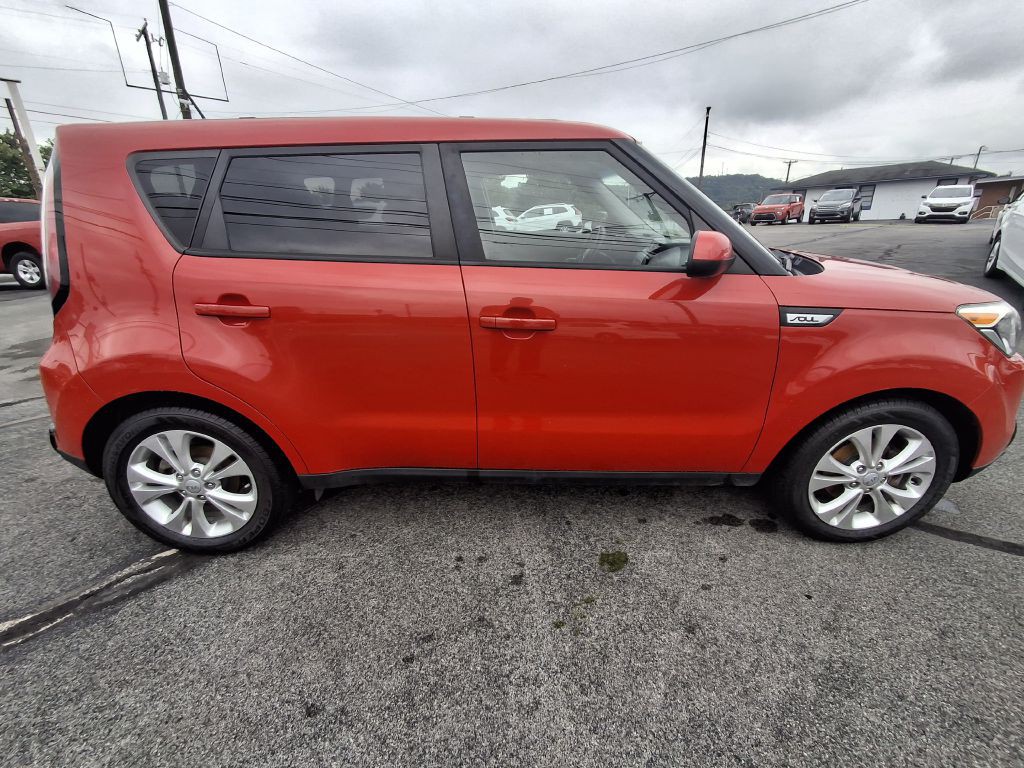 2016 Kia Soul Image 2