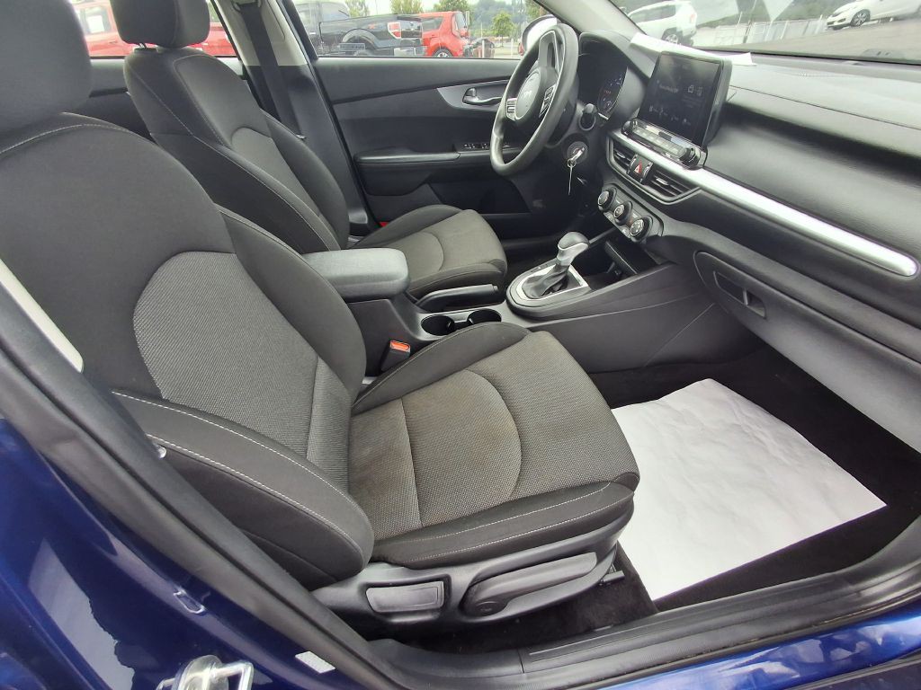 2022 Kia Forte Image 8