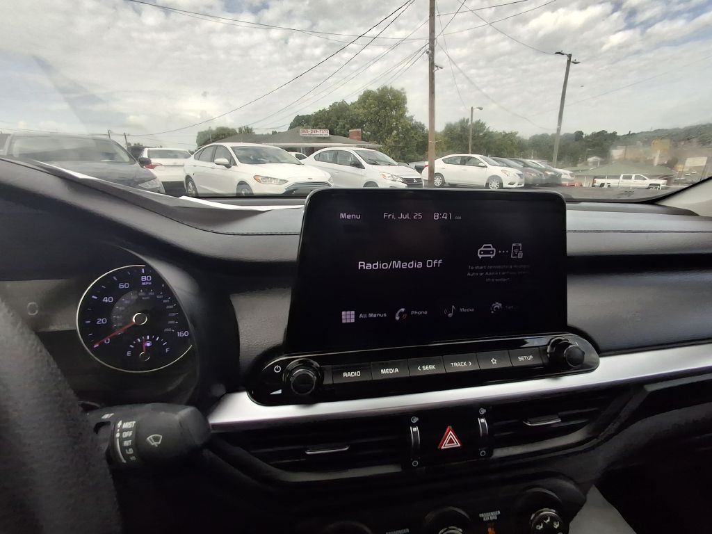 2022 Kia Forte Image 15