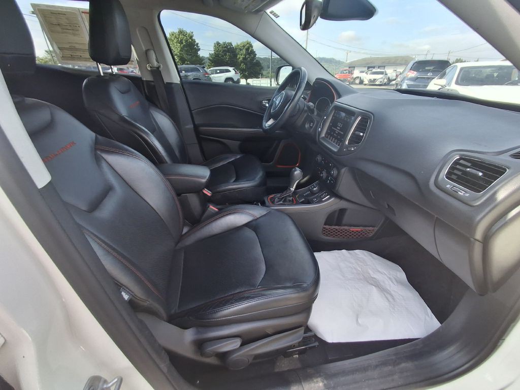 2018 Jeep Compass Image 8