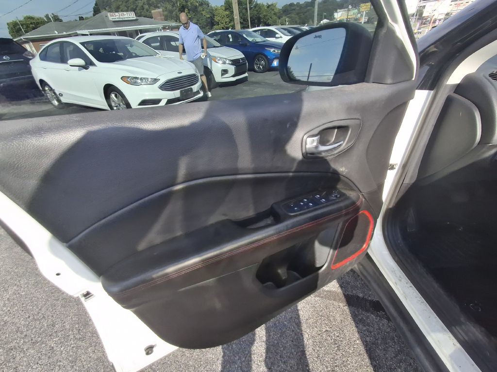 2018 Jeep Compass Image 12