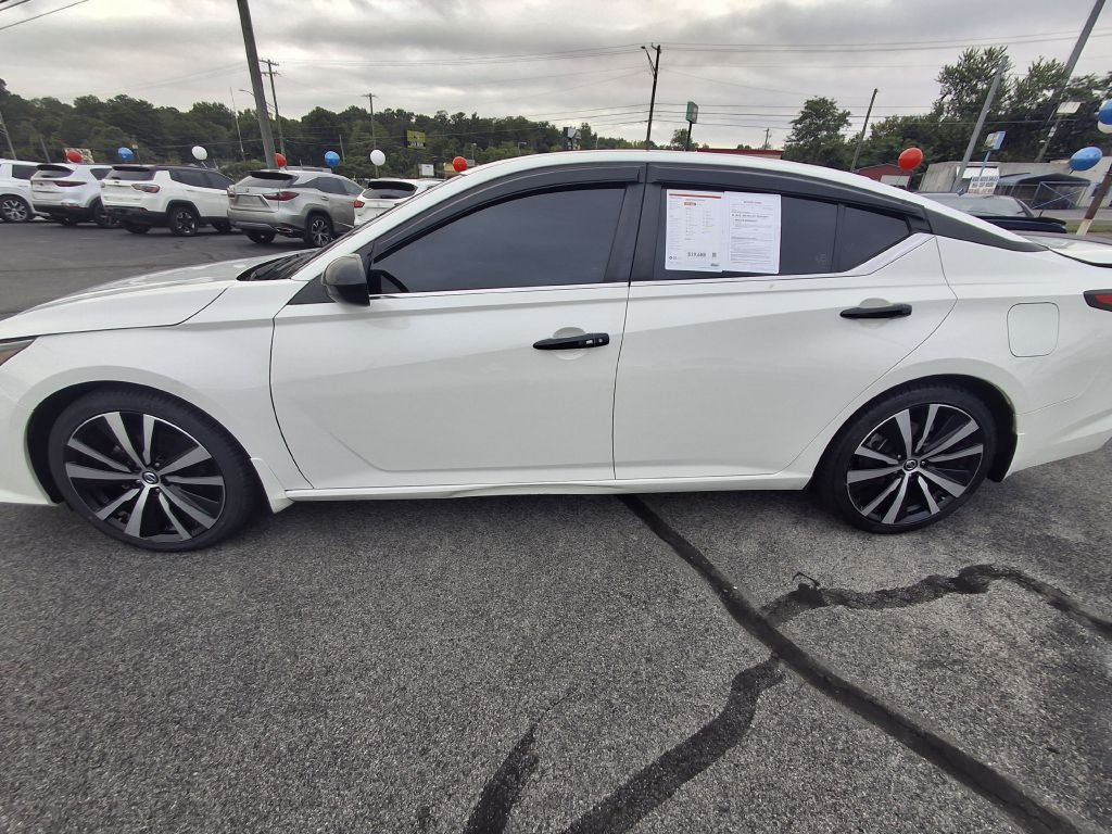 2022 Nissan Altima Image 5
