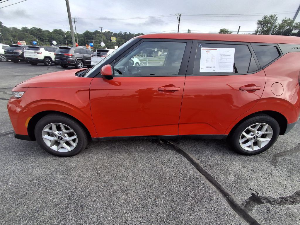 2020 Kia Soul Image 3