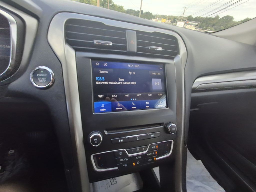 2017 Ford Fusion Image 16