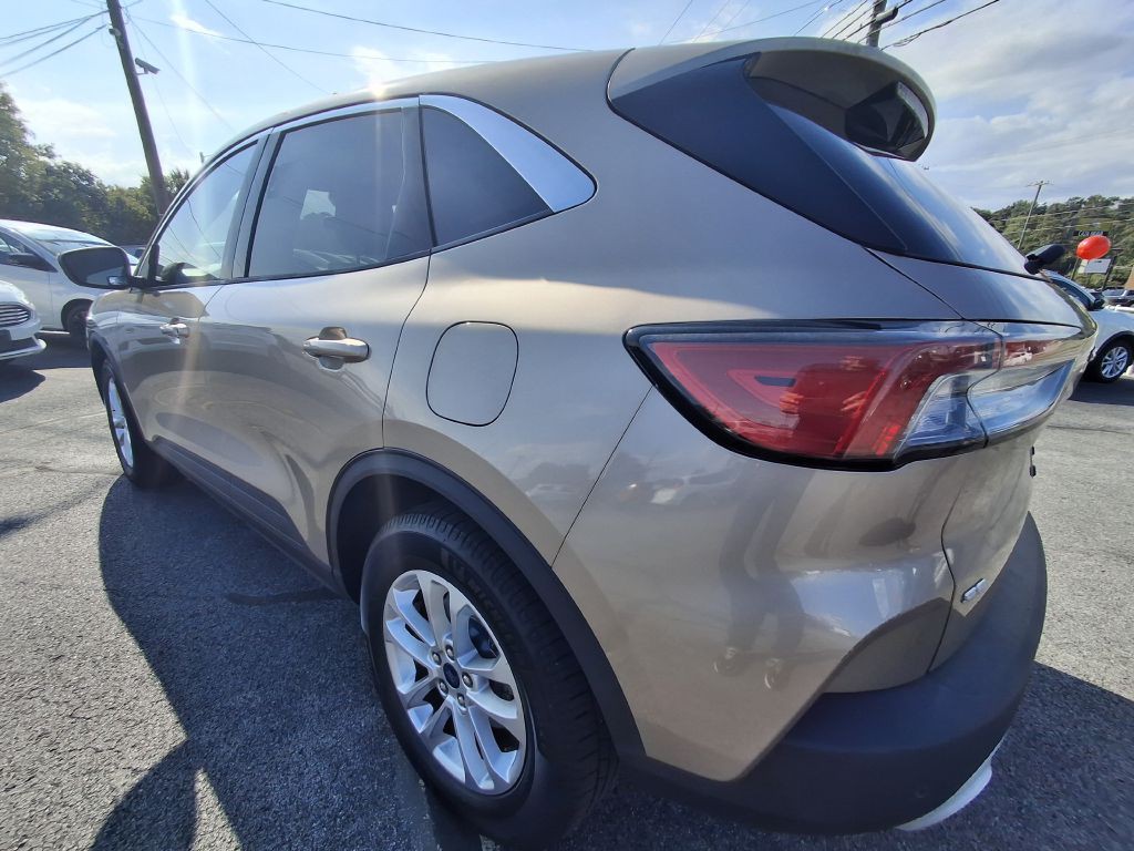 2020 Ford Escape Image 5