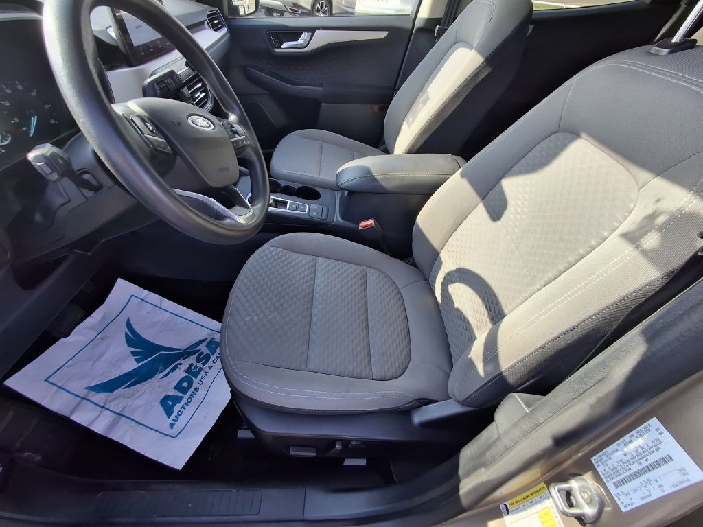 2020 Ford Escape Image 13