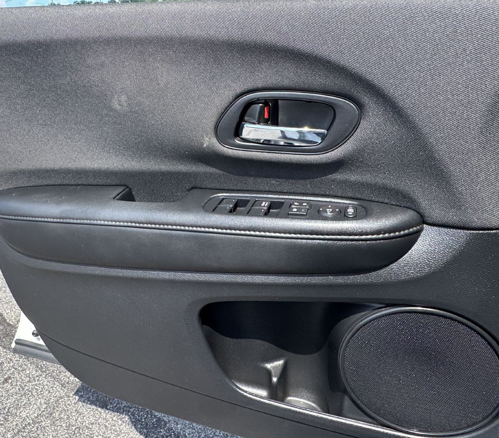 2021 Honda HR-V Image 15