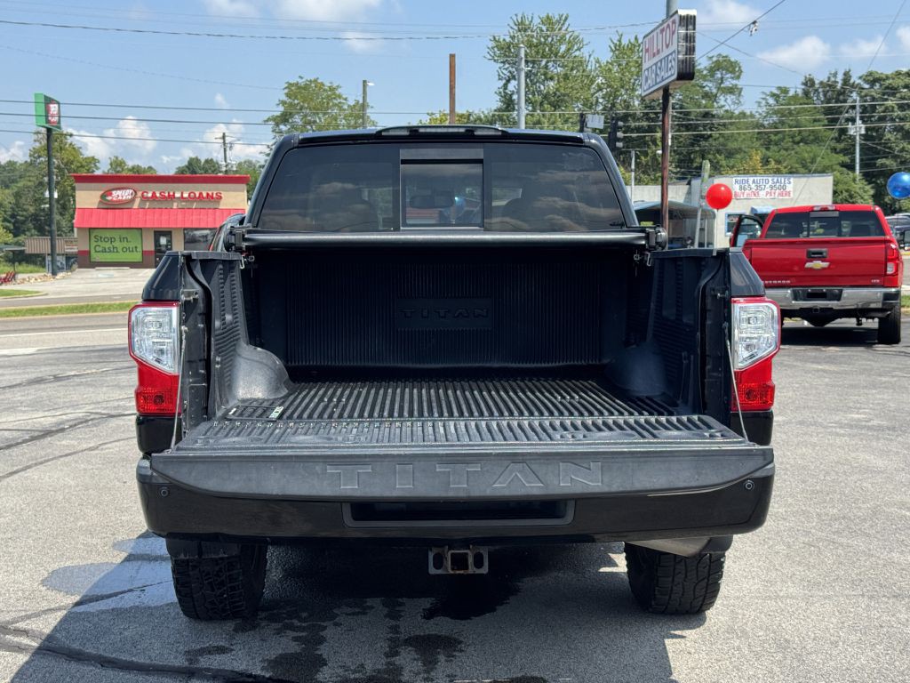 2018 Nissan Titan Image 5