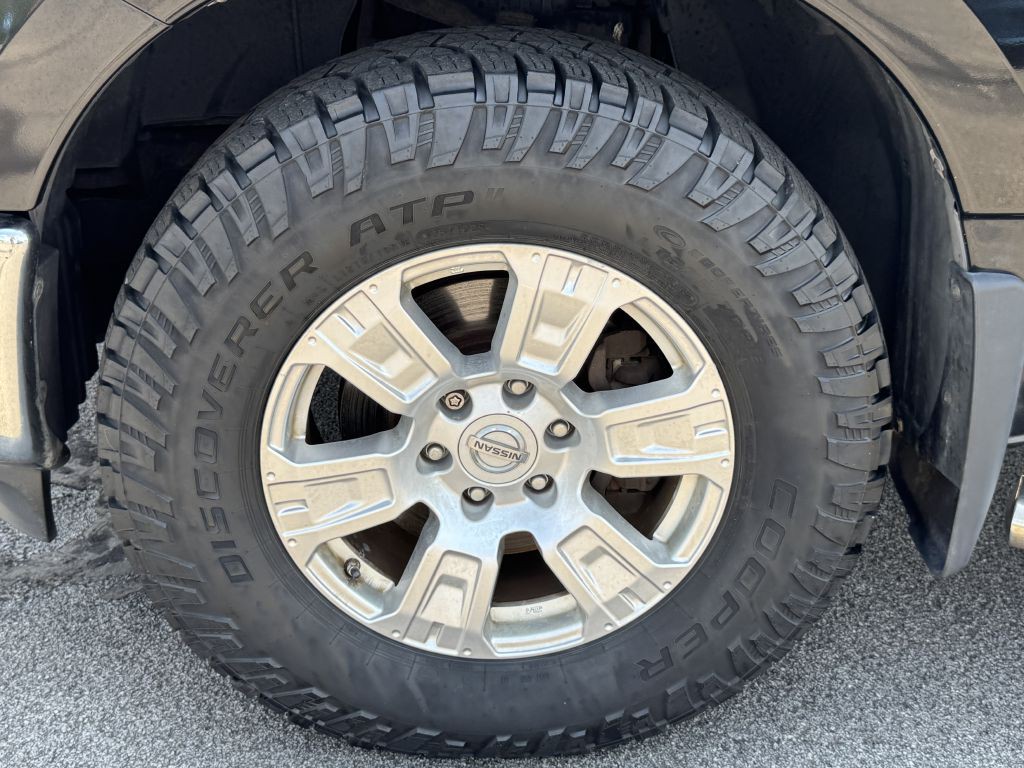 2018 Nissan Titan Image 10