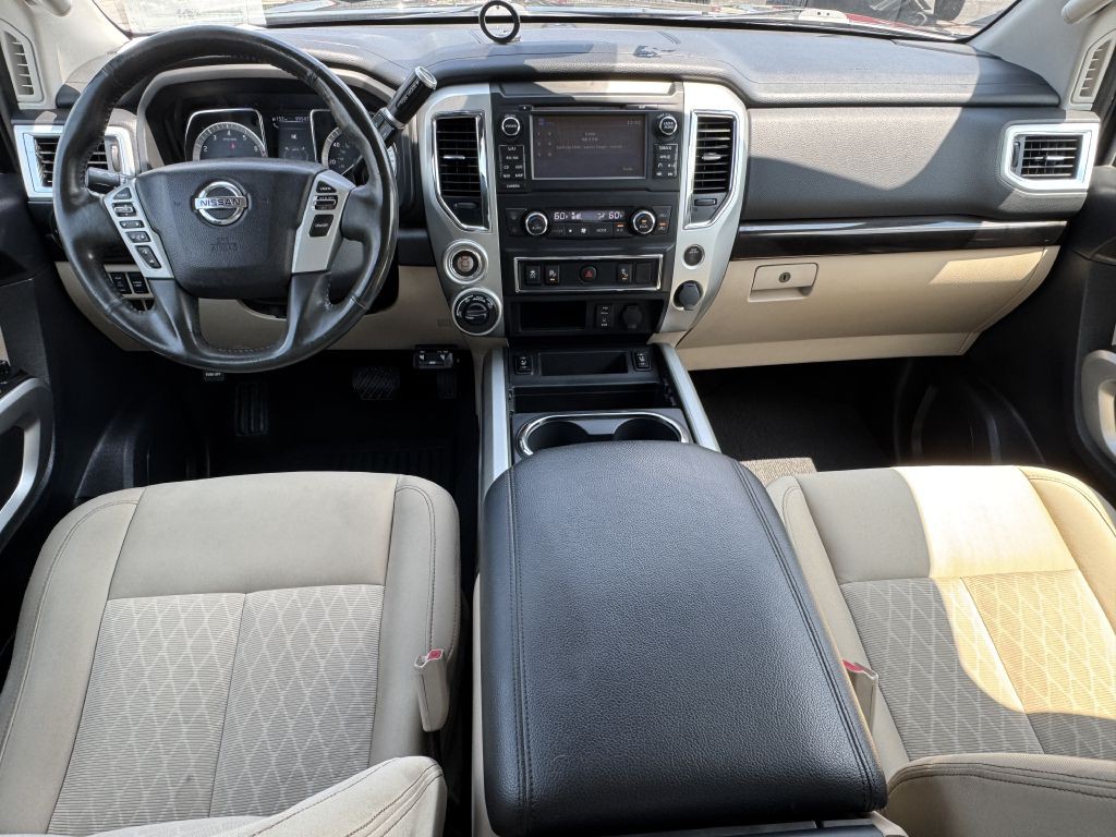 2018 Nissan Titan Image 13