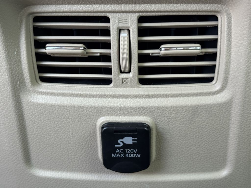 2018 Nissan Titan Image 17