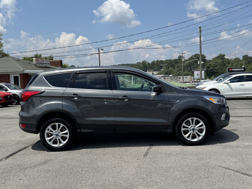 2019 Ford Escape Image 2