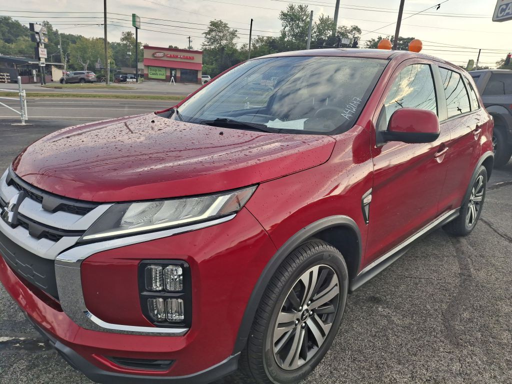 2020 Mitsubishi Outlander Image 3