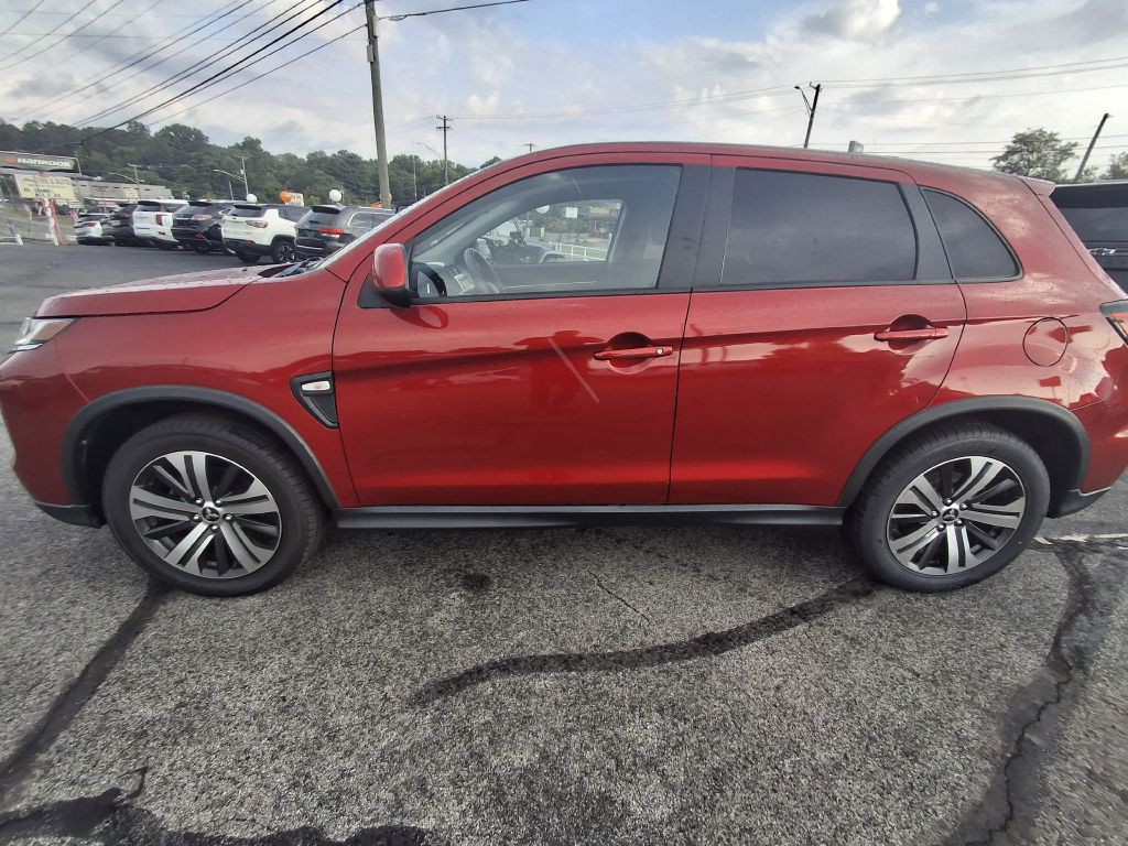 2020 Mitsubishi Outlander Image 4
