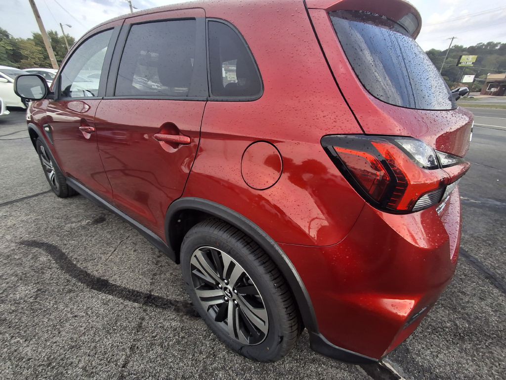 2020 Mitsubishi Outlander Image 5