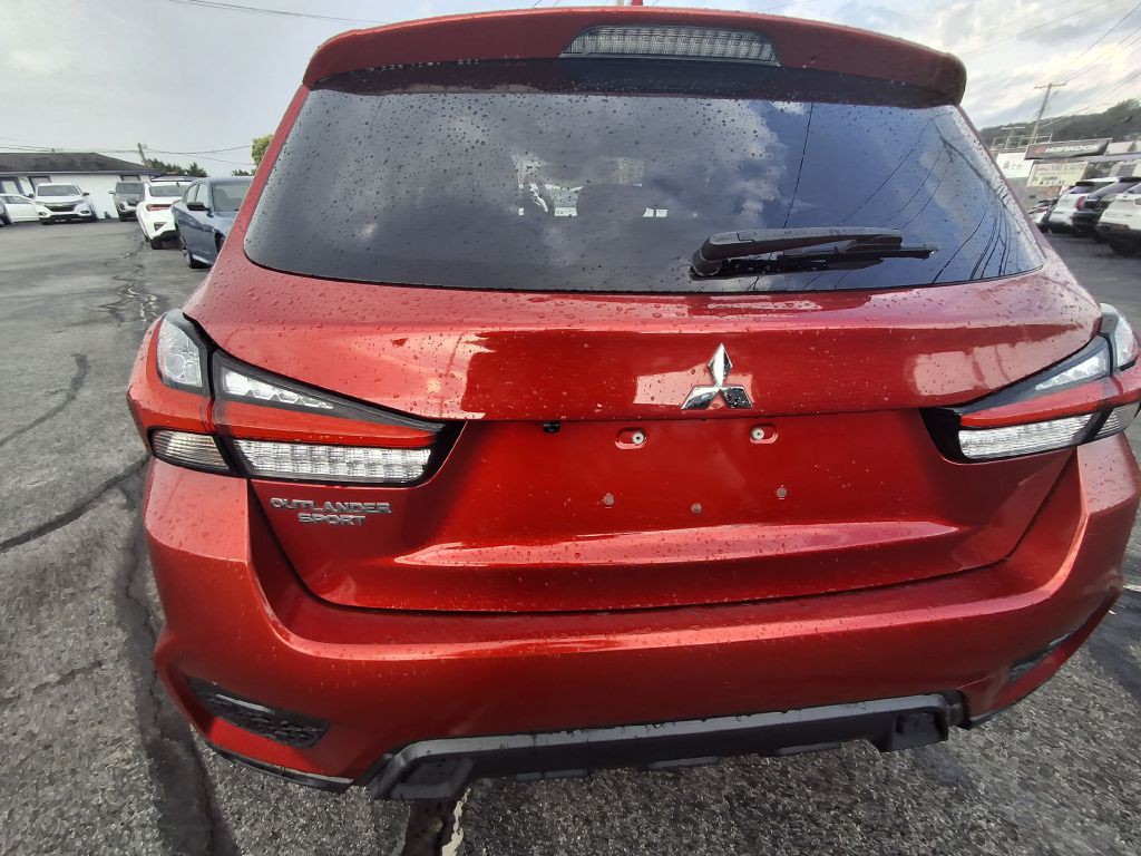 2020 Mitsubishi Outlander Image 6