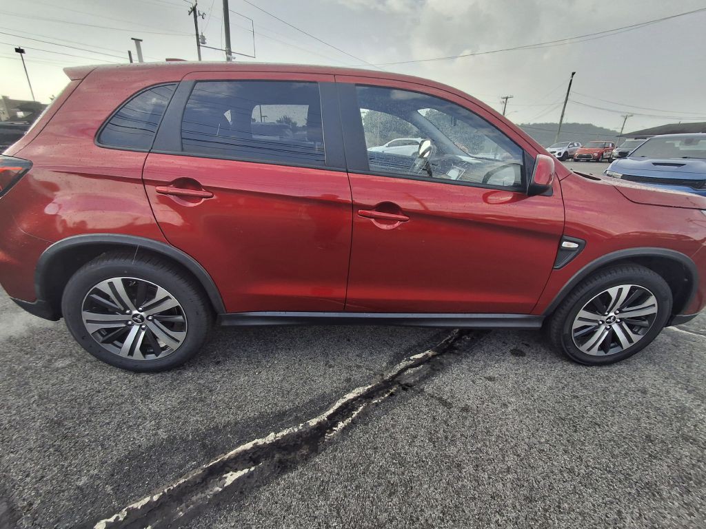 2020 Mitsubishi Outlander Image 8