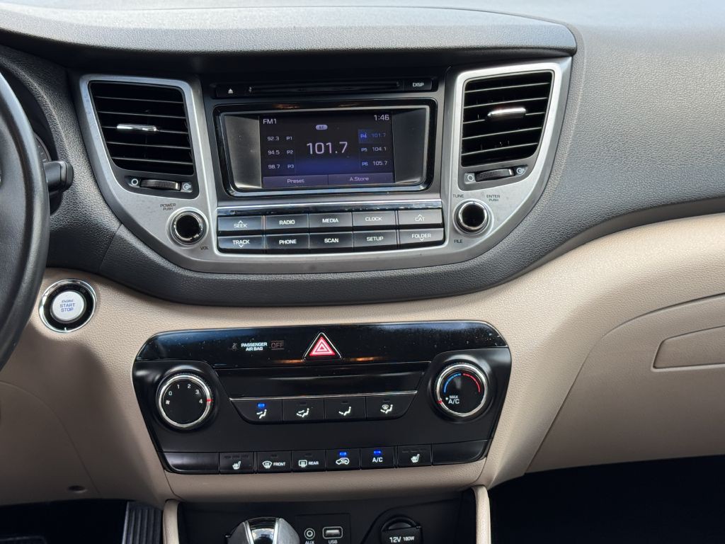 2016 Hyundai Tucson Image 16