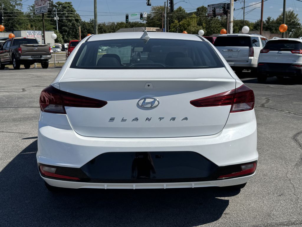 2020 Hyundai Elantra Image 4