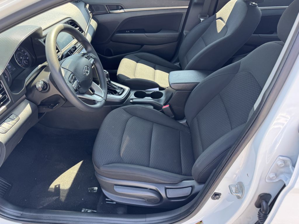 2020 Hyundai Elantra Image 14