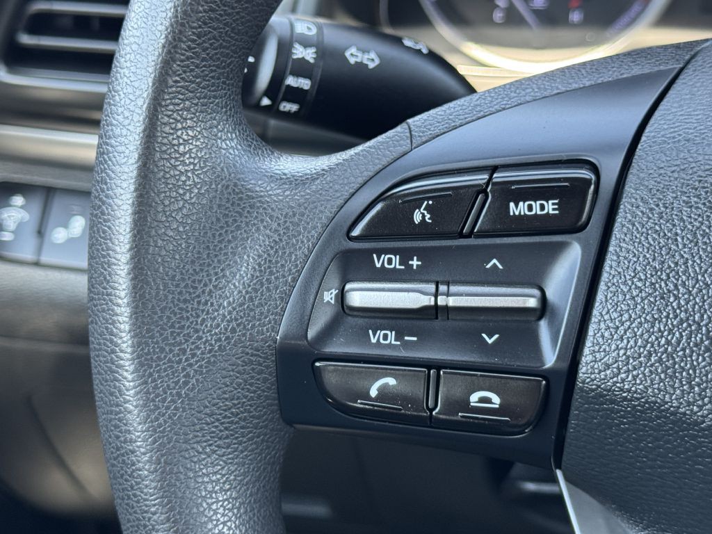 2020 Hyundai Elantra Image 19