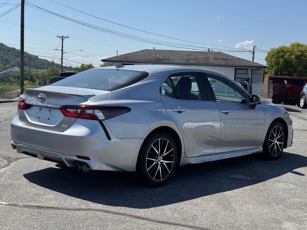 2021 Toyota Camry Image 7