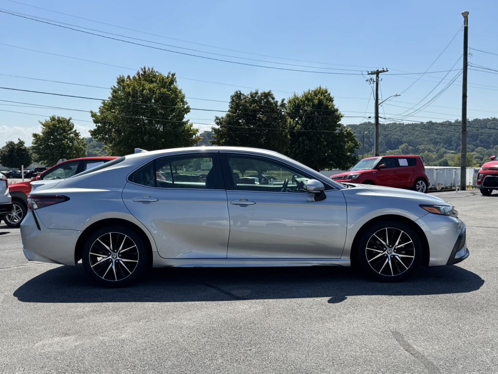 2021 Toyota Camry Image 8
