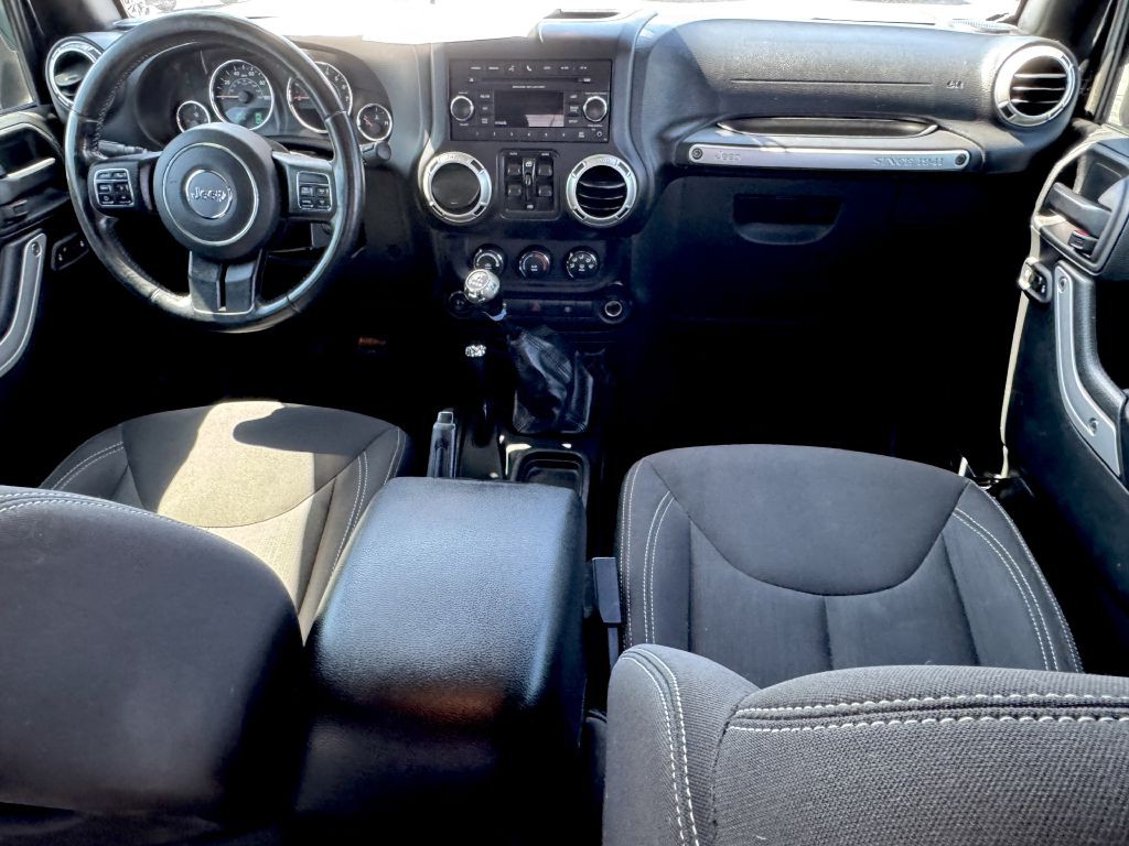 2017 Jeep Wrangler Unlimited Image 13