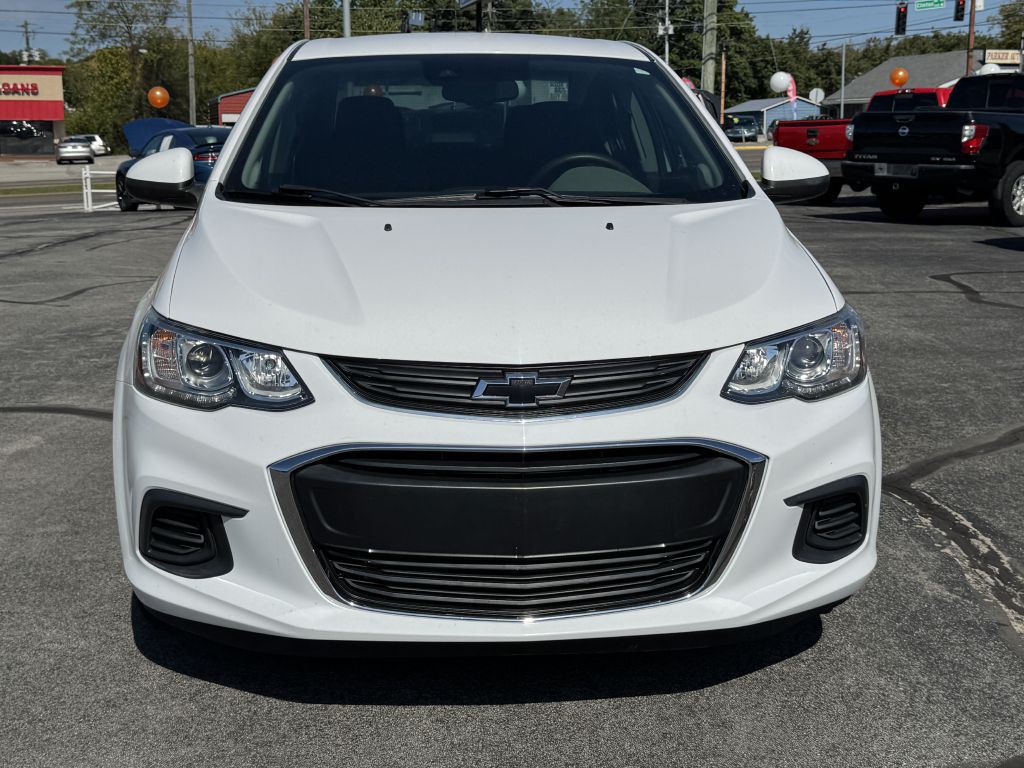 2019 Chevrolet Sonic Image 2