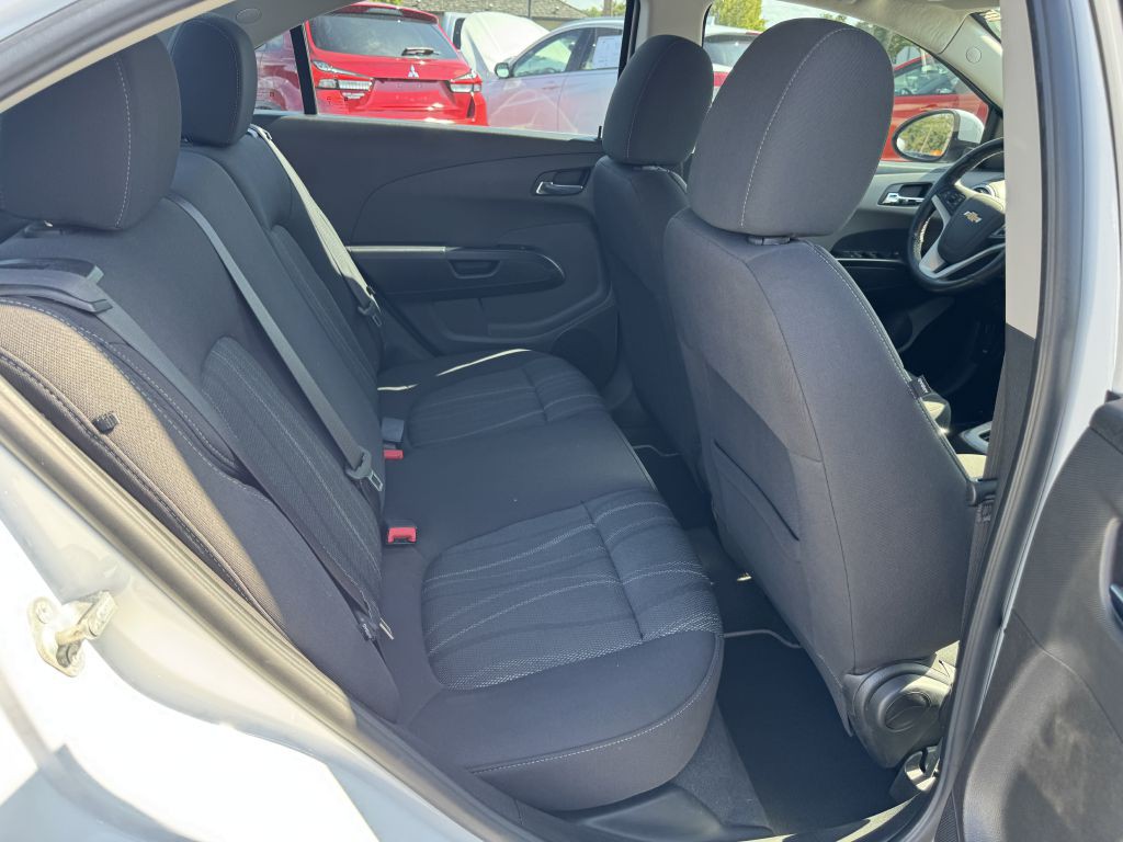 2019 Chevrolet Sonic Image 10