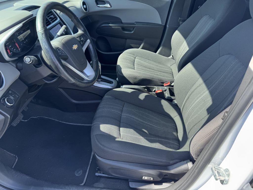 2019 Chevrolet Sonic Image 12