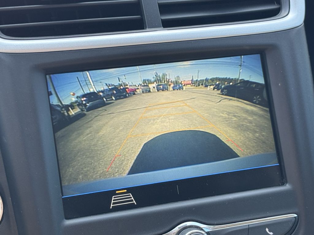 2019 Chevrolet Sonic Image 15