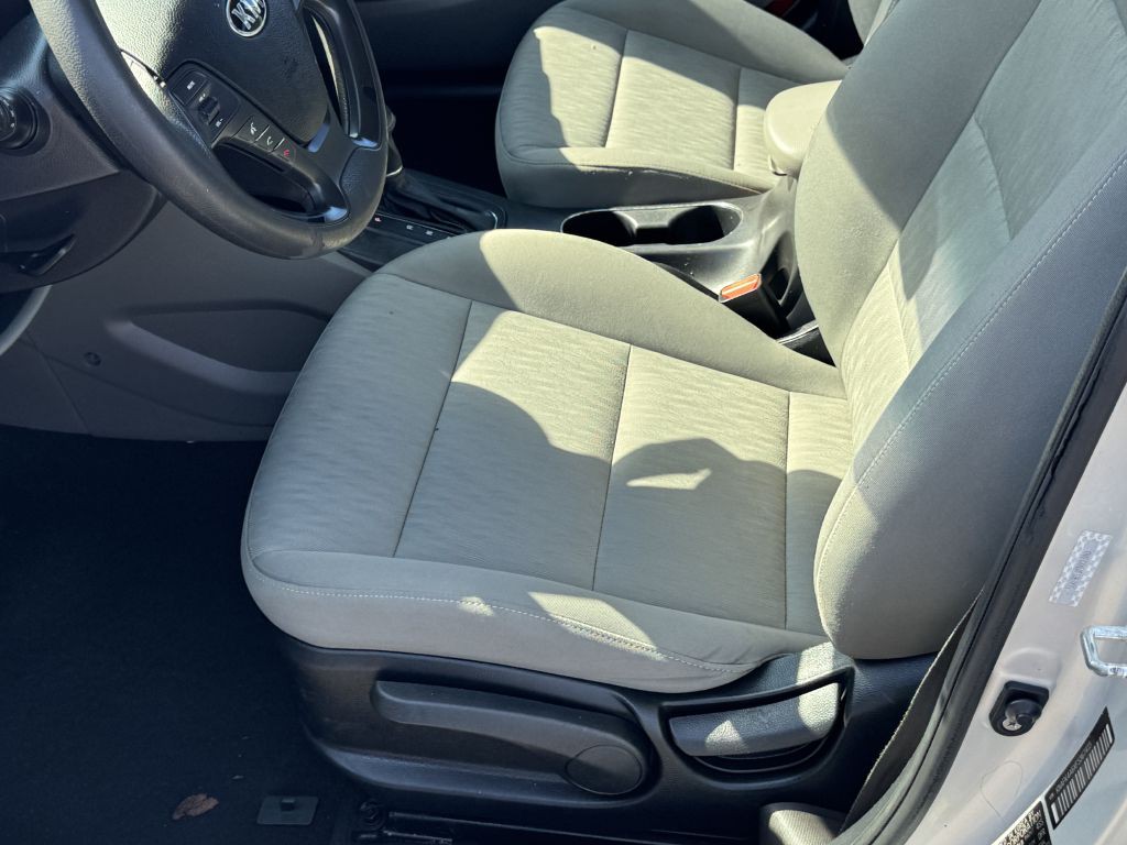 2015 Kia Forte Image 13