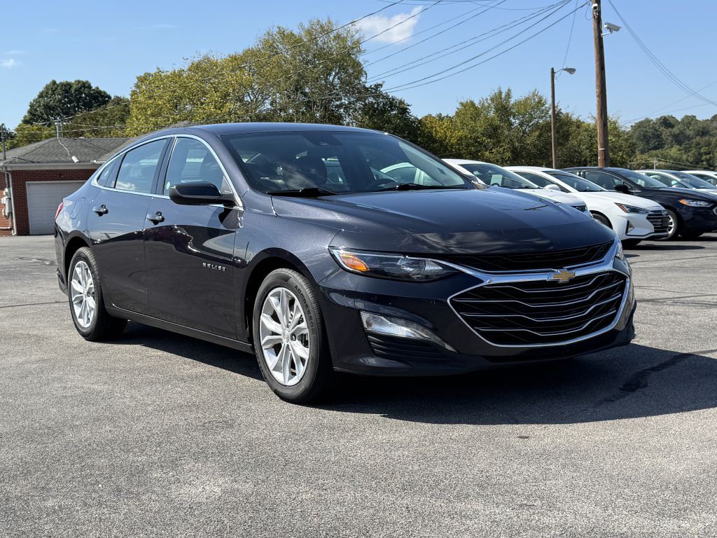 2023 Chevrolet Malibu Image 1