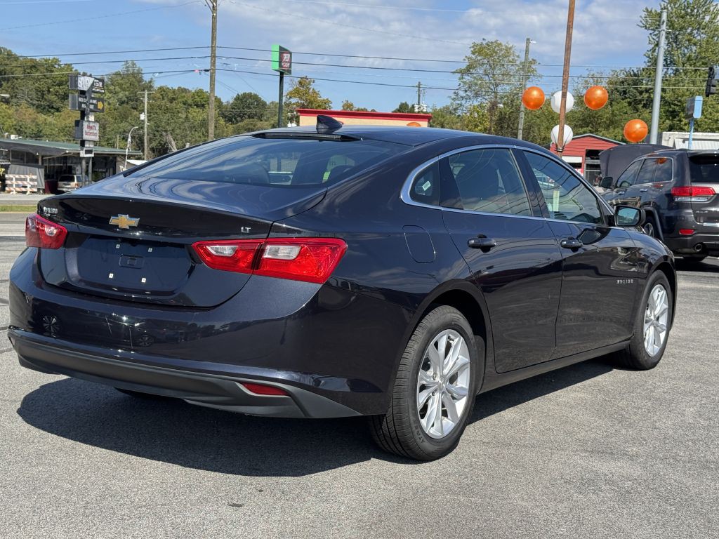 2023 Chevrolet Malibu Image 3