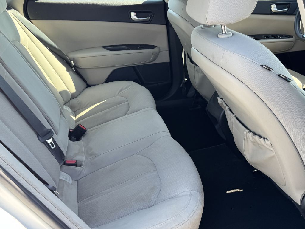 2018 Kia Optima Image 8